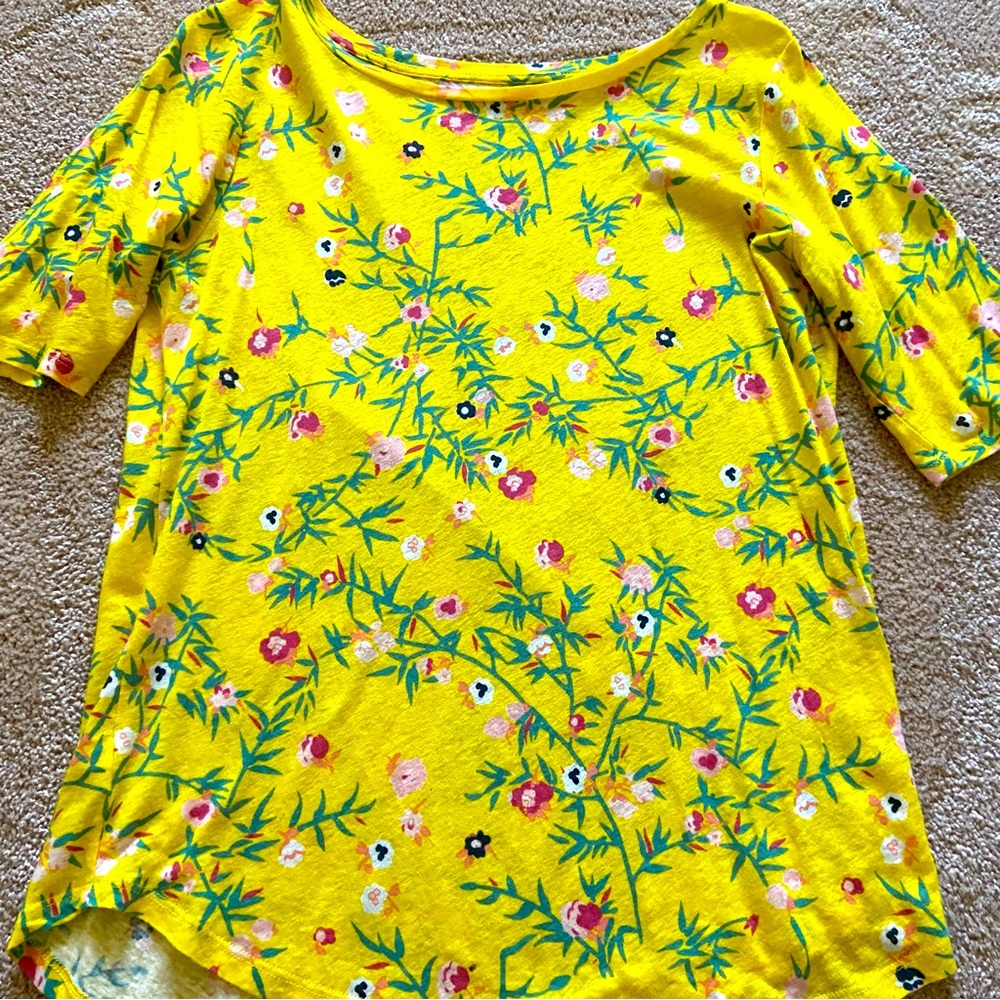 LOFT Ballet Flower Yellow Crew Cotton Top! New without tag!